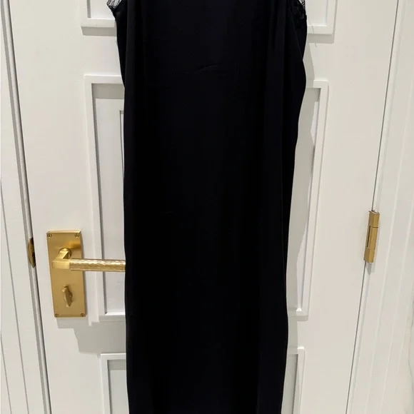 Gucci Elegant Black Lace Trim Slip Dress Gucci Elegant Black Lace Trim Slip Dress